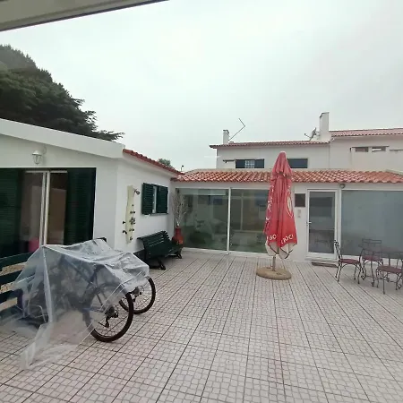 Casinha Na Praia بيت ضيافة *